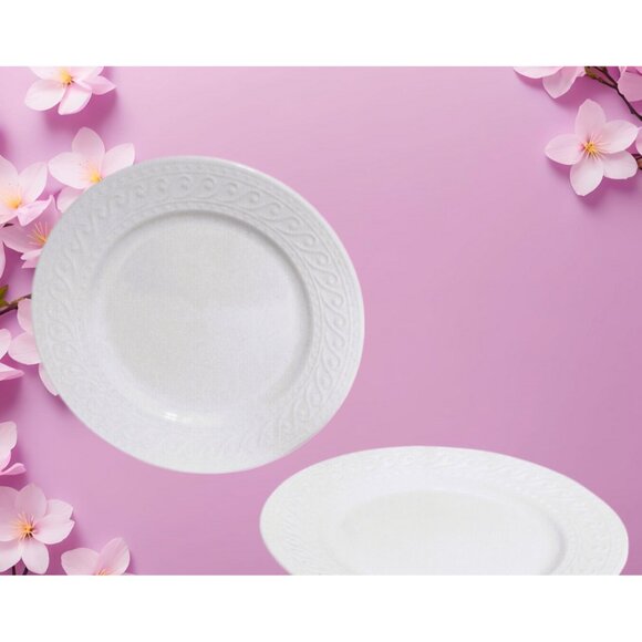 2 Pfaltzgraff Sylvia White Dinner Plates 10 1/2 " - Picture 1 of 5